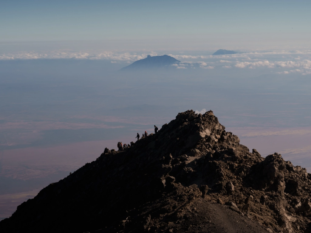 tanzania travel itineraries meru 4